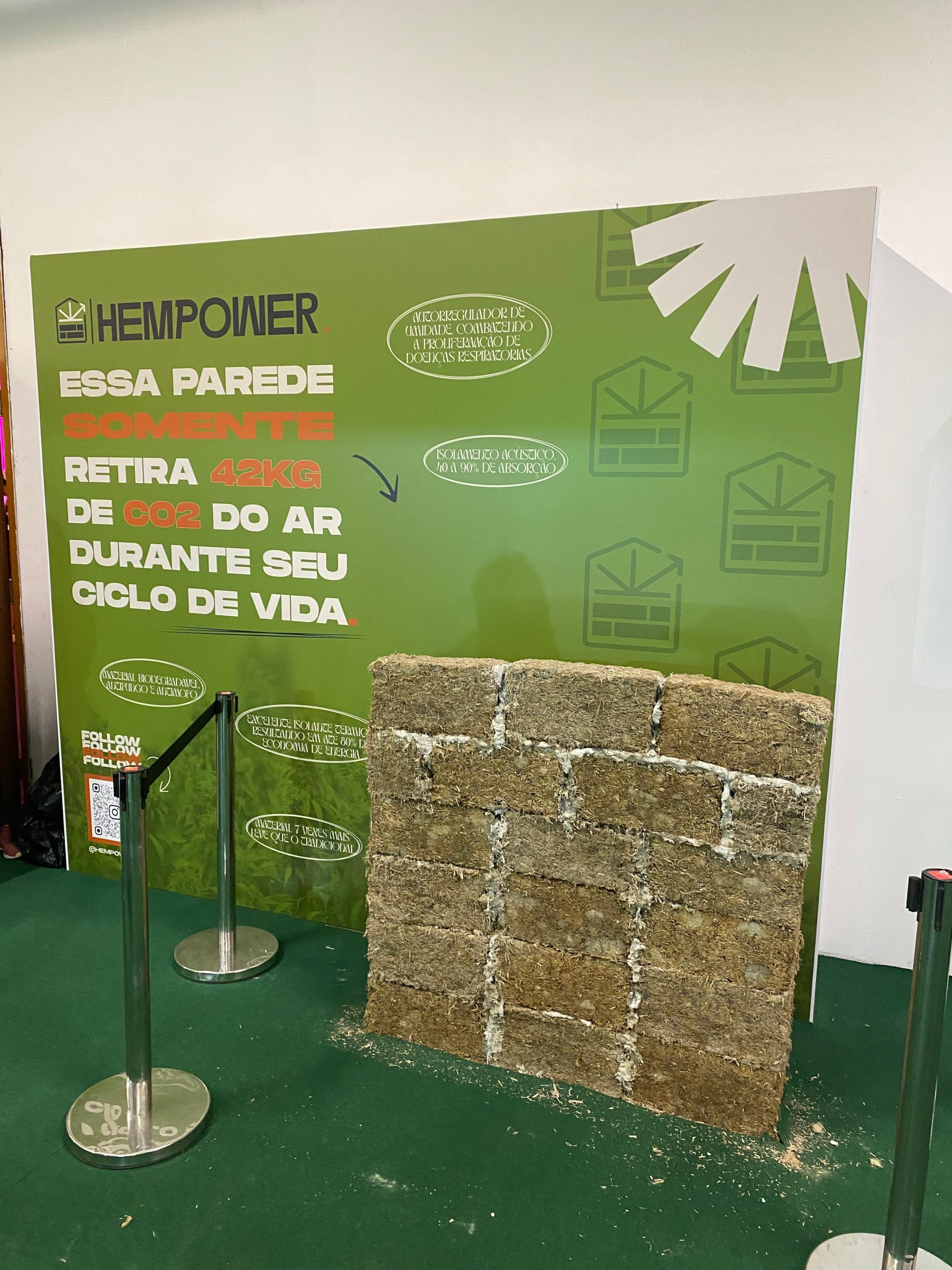 Cannabis na construção civil Muro de hempcrete na Expocannabis