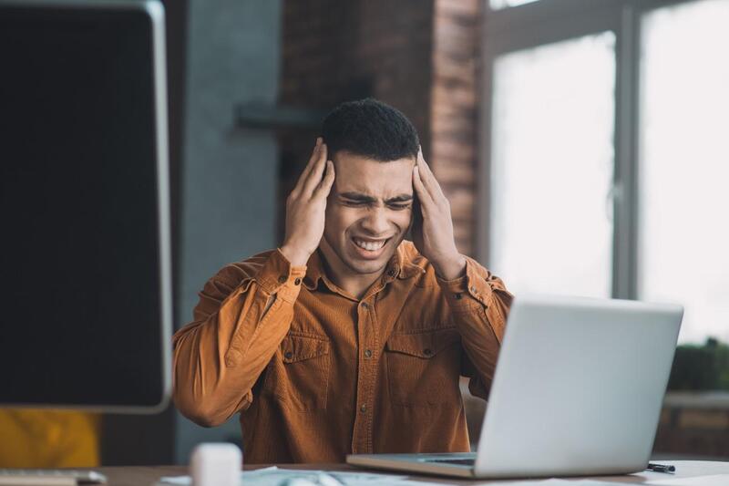 tratamentos para encefalite homem com dor