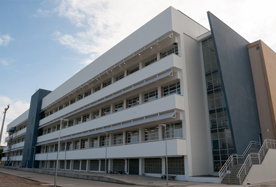 Foto do prédio onde fica localizado o LBCD